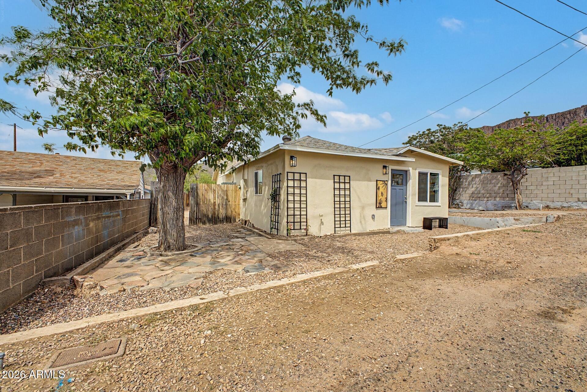 452 West Ray Street Superior, AZ 85173 - Photo 3 of 28 02-Ray
