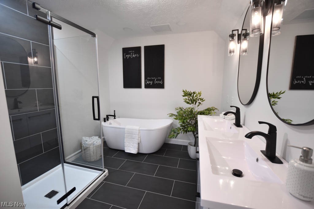 5070 Hills And Dales Road Northwest Canton, OH 44708 - Photo 16 of 35 Master Bathroom