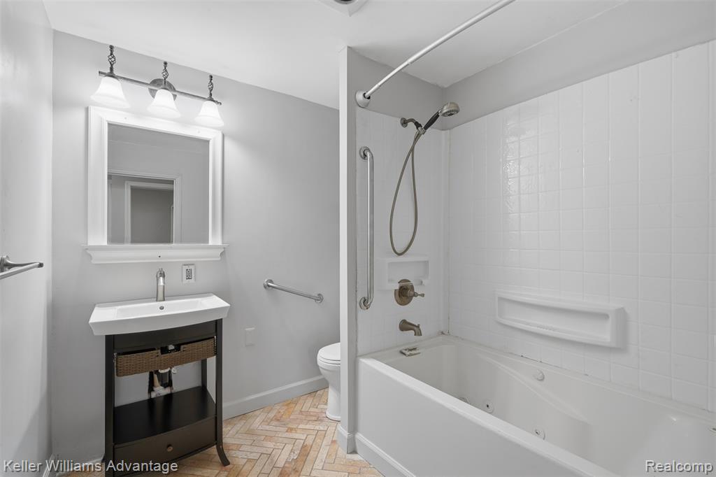 48053 Harris Road Belleville, MI 48111 - Photo 26 of 37