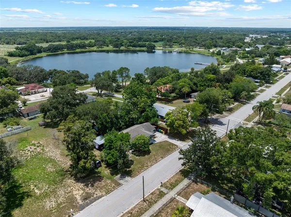 $250,000 | 304 Shepard Avenue, Dundee, FL 33838
