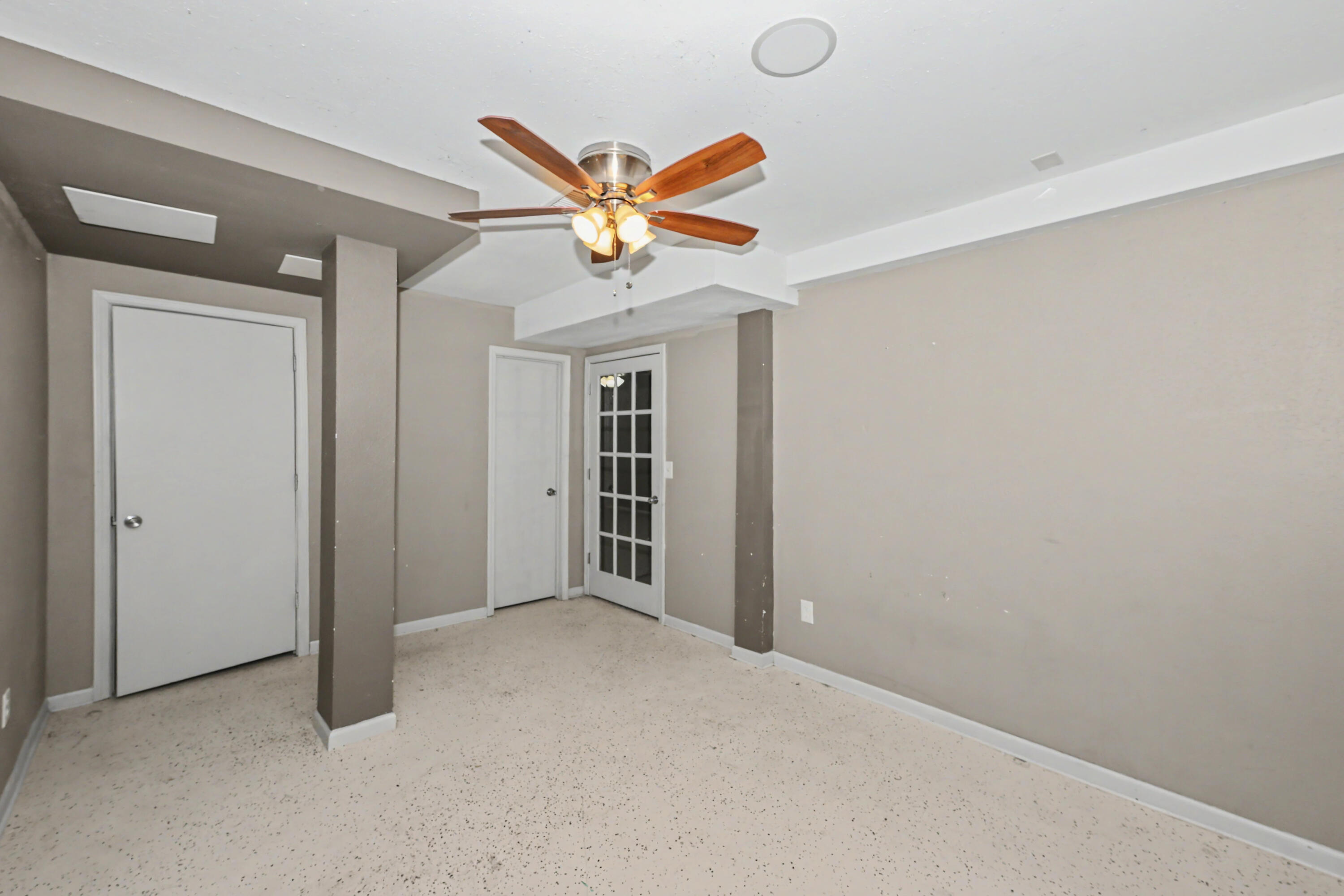 5457 North 19th Street Milwaukee, WI 53209 - Photo 17 of 21 12_Photo (22)