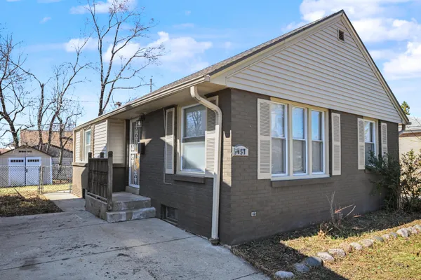 $149,999 | 5457 North 19th Street, Milwaukee, WI 53209