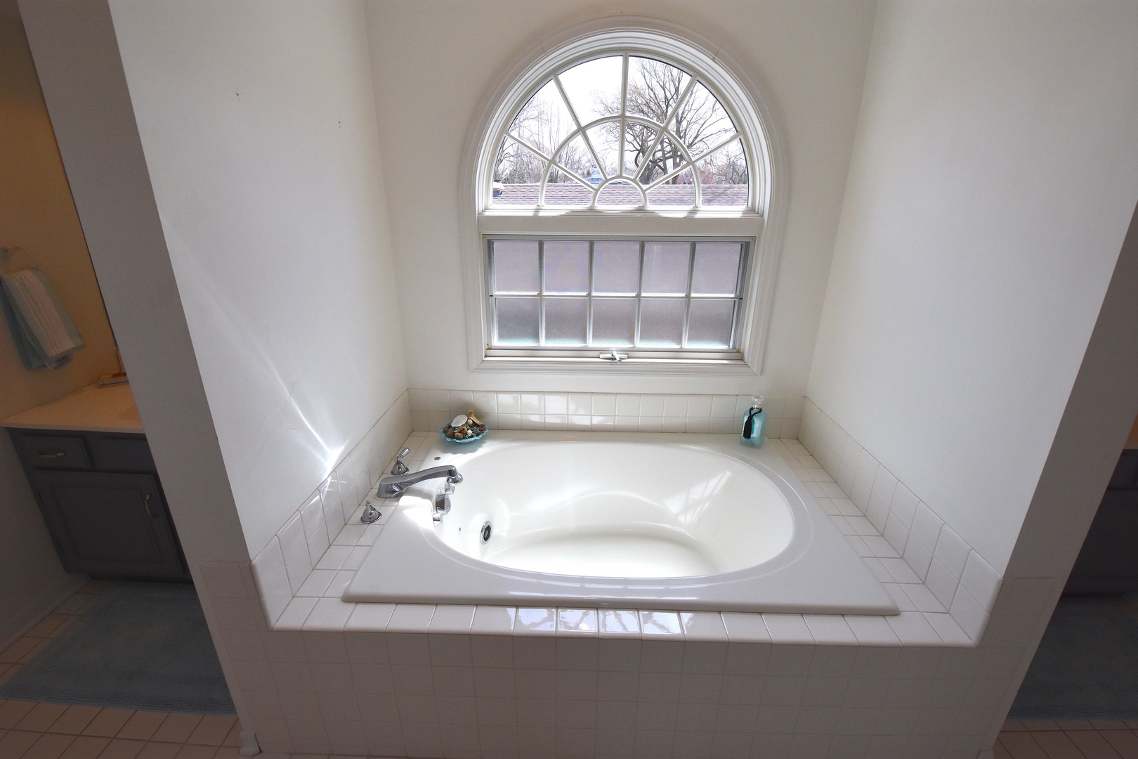 918 Illinois Road Wilmette, IL 60091 - Photo 19 of 33