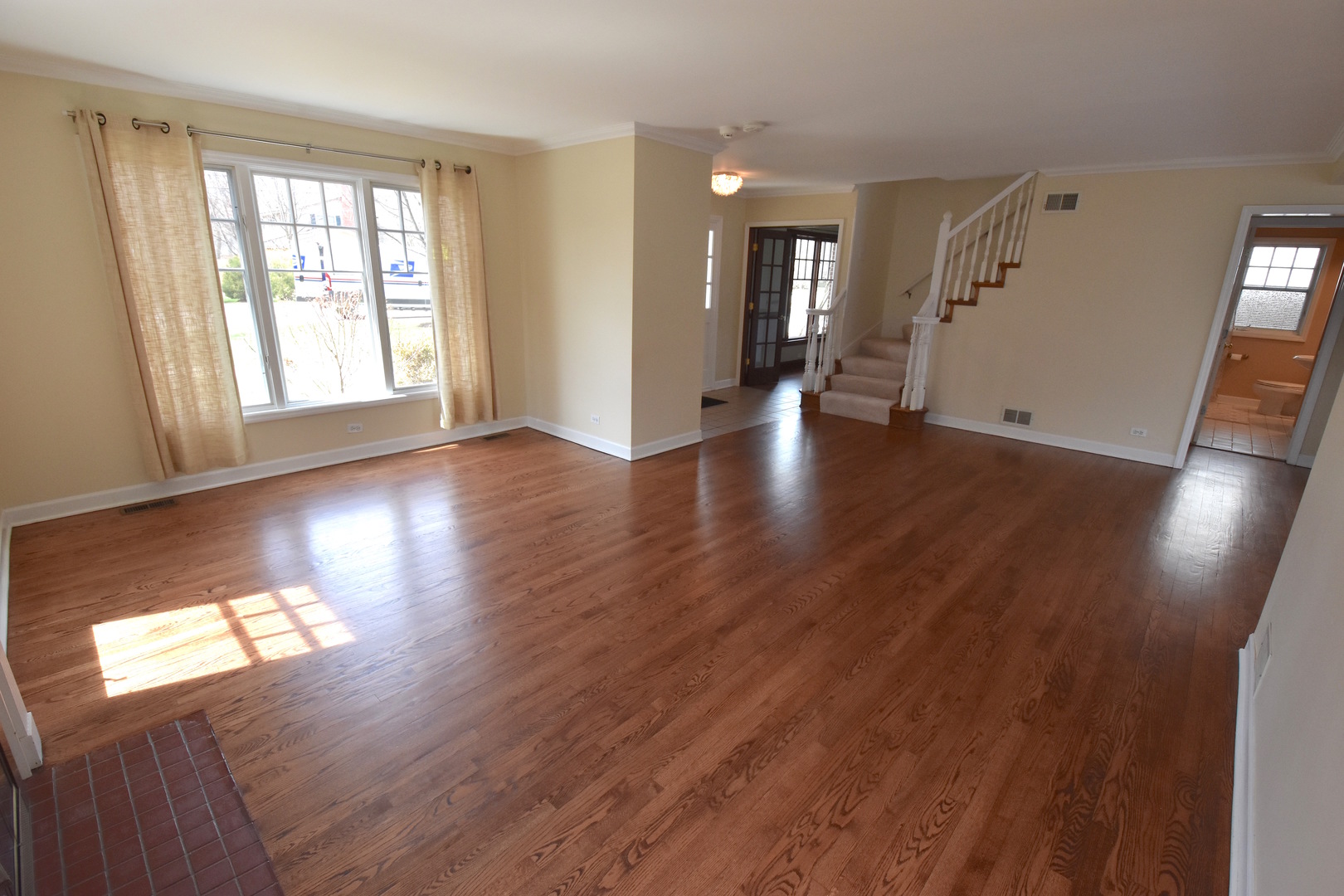 918 Illinois Road Wilmette, IL 60091 - Photo 9 of 33