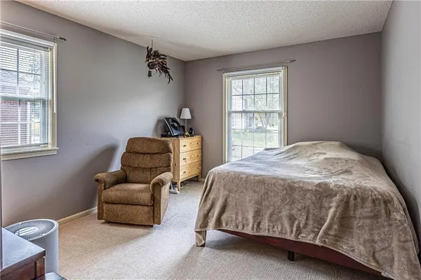 $394,900 | 1804 South Nicklaus Drive, Clinton, MO 64735