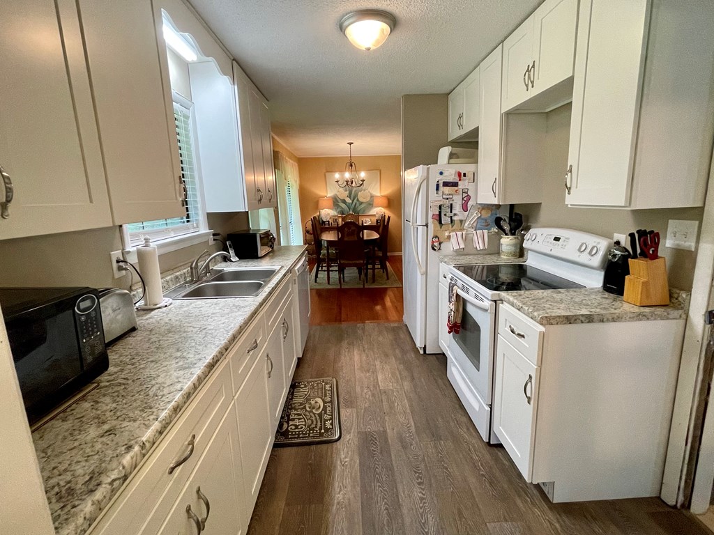 1415 Threadmill Road Dalton, GA 30720 - Photo 8 of 27 Gallery Image 8