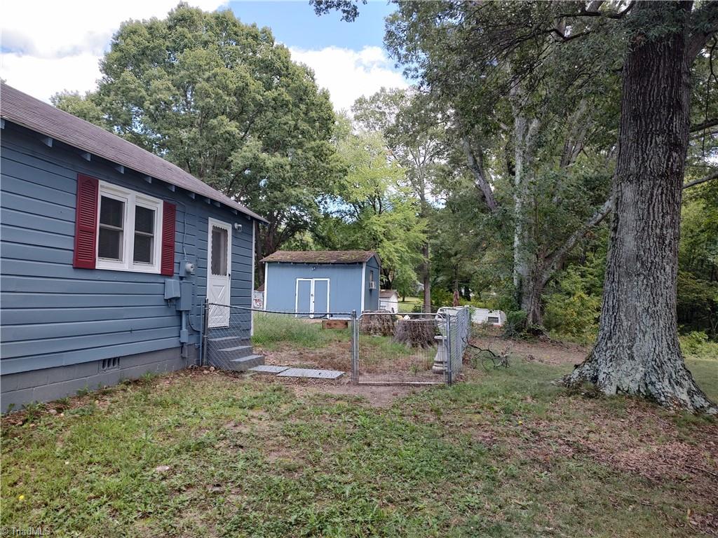 720 Fieldcrest Road Eden, NC 27288 - Photo 3 of 11 Gallery Image 3