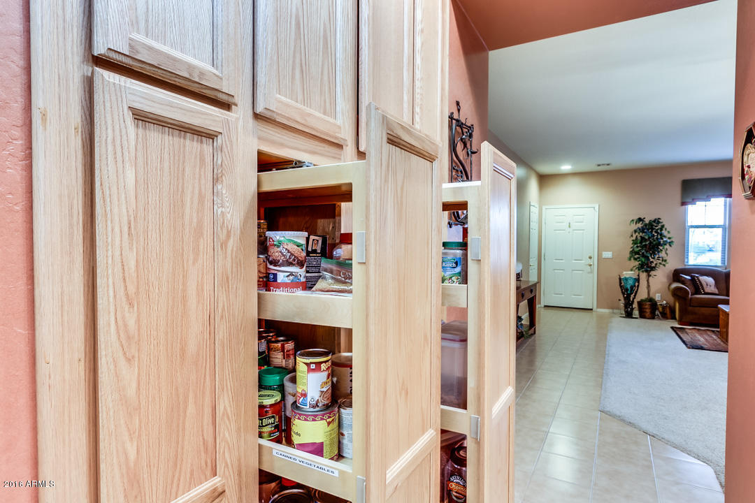 6801 West Maldonado Road Laveen, AZ 85339 - Photo 15 of 49 Pull Out Cabinets