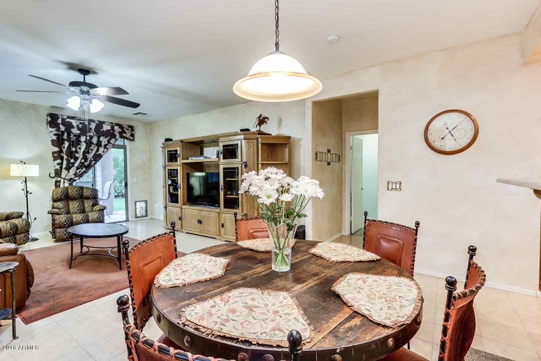 6801 West Maldonado Road Laveen, AZ 85339 - Photo 20 of 49 Dining-Family Room