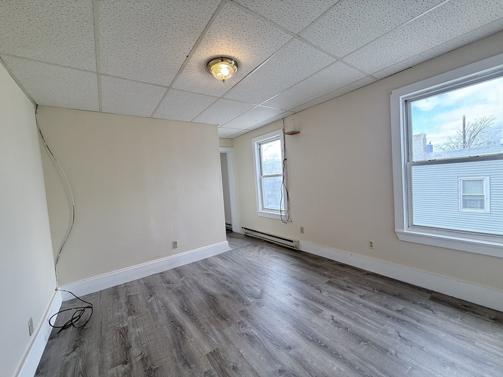 7 Cottage Street, Unit 2 Worcester, MA 01609 - Photo 4 of 9