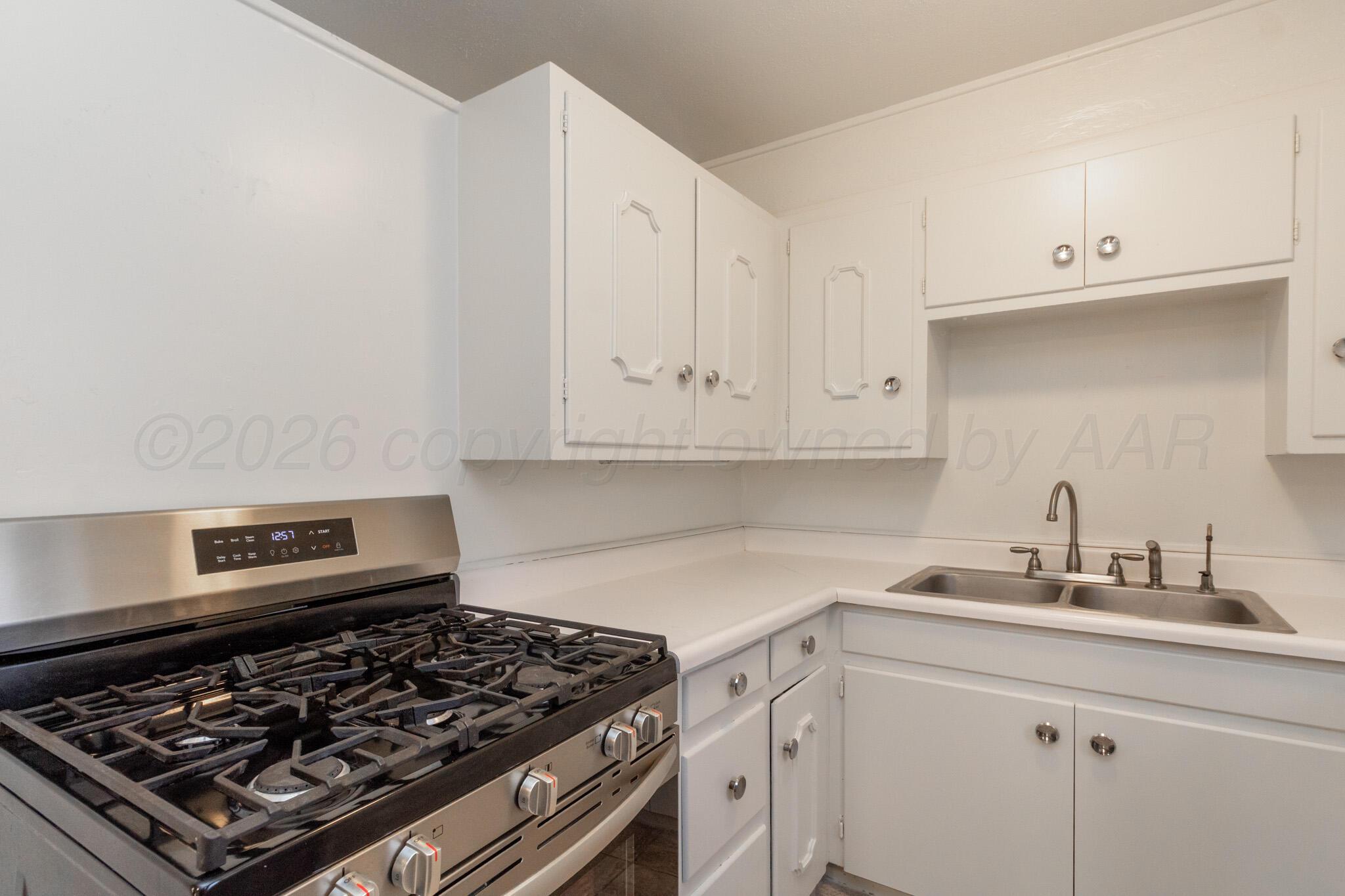 4714 South Bonham Street Amarillo, TX 79110 - Photo 7 of 18 _MG_3980