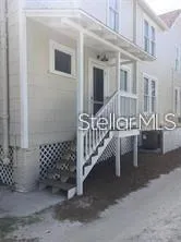 a view of entryway front of house