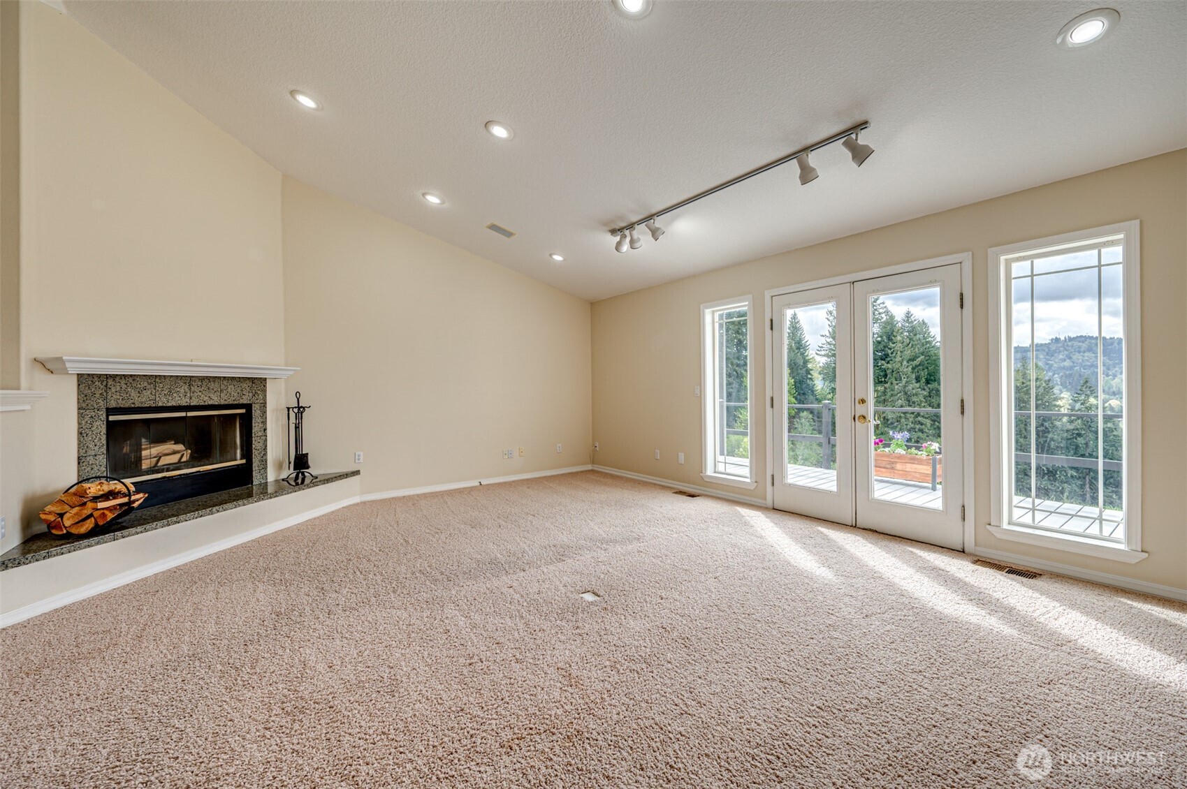 351 Butte Hill Road Woodland, WA 98674 - Photo 4 of 40