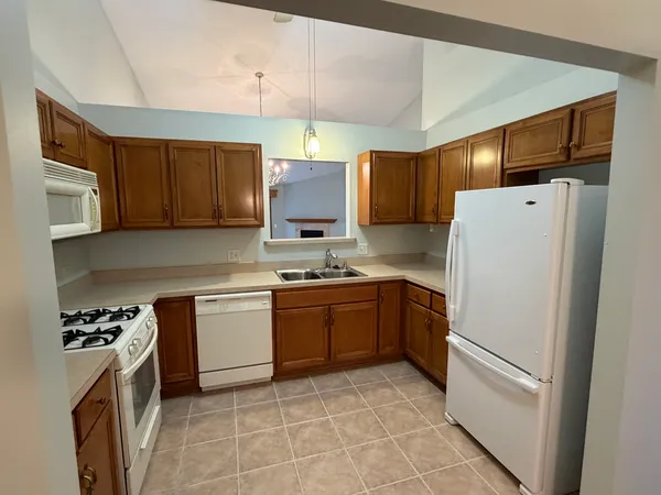 $272,000 | 2530 Par 4 Court, Unit C, Joliet, IL 60436