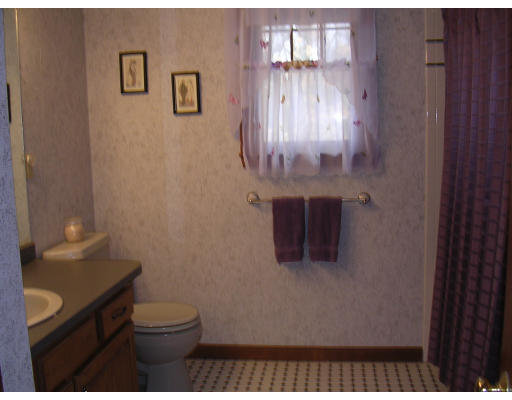 36 Lindsay Lane Reading, MA 01867 - Photo 13 of 16