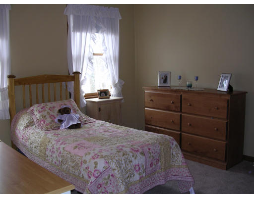 36 Lindsay Lane Reading, MA 01867 - Photo 10 of 16