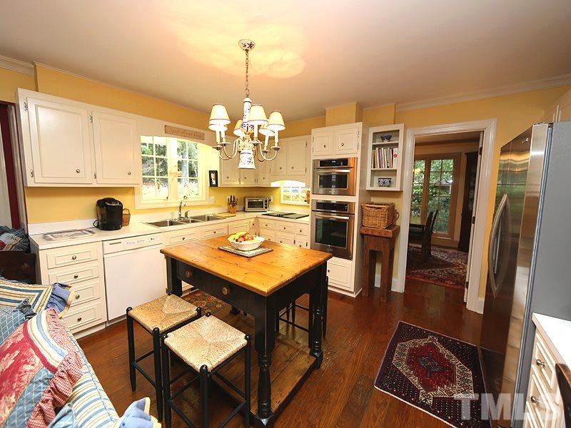 720 Staley Court Raleigh, NC 27609 - Photo 8 of 25 Gallery Image 8