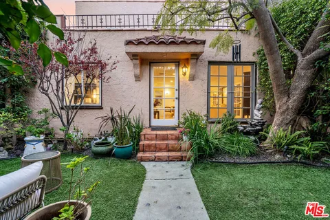 $3,550,000 | 837 Westmount Drive, West Hollywood, CA 90069