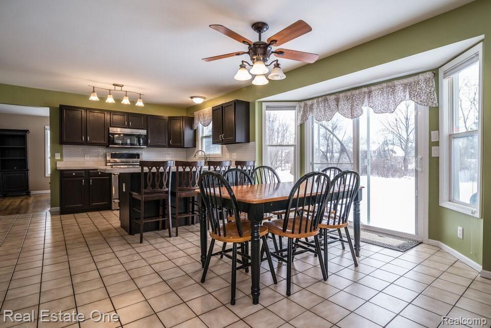 1825 Park Ridge Court Howell, MI 48843 - Photo 14 of 41 DSC_0587.jpg