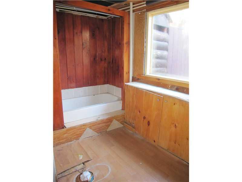 26 Nickerson Hill Road Clifton, ME 04428 - Photo 7 of 13 Bathroom.