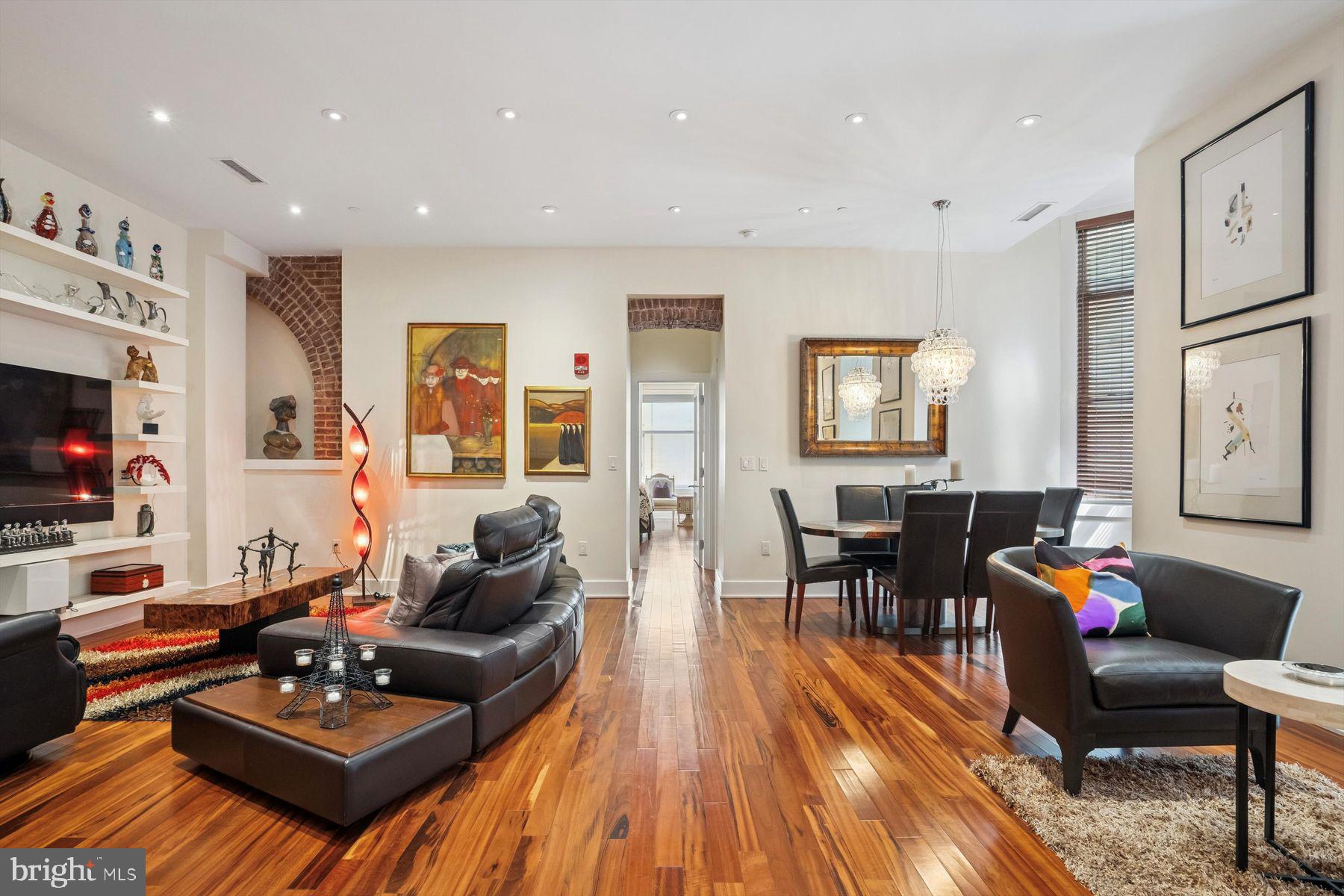 421 Chestnut Street, Unit 402 Philadelphia, PA 19106 - Photo 13 of 33