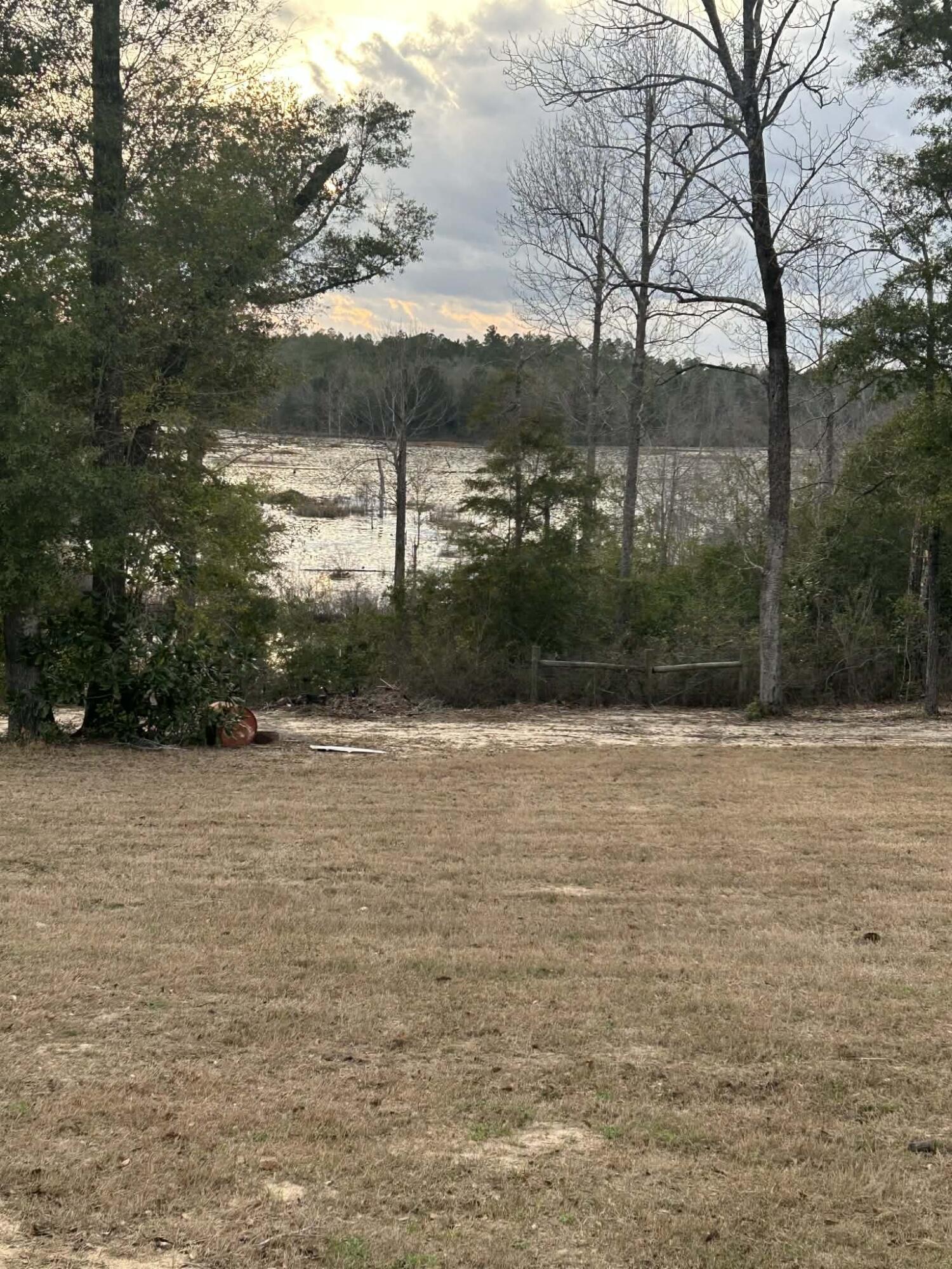 107 Pike Pond Road Chipley, FL 32428 - Photo 7 of 47 ffdb733e-b7d7-40a6-b048-ee5992f4e072