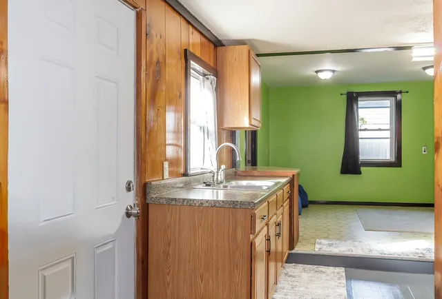 $165,000 | 68 Jarvis Street, Windsor, VT 05089