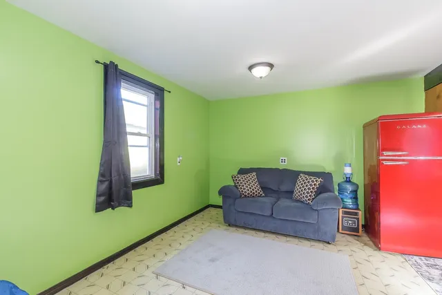 $165,000 | 68 Jarvis Street, Windsor, VT 05089