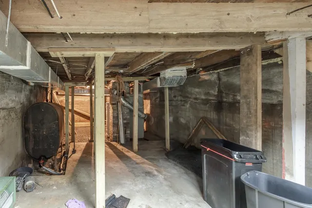 $165,000 | 68 Jarvis Street, Windsor, VT 05089