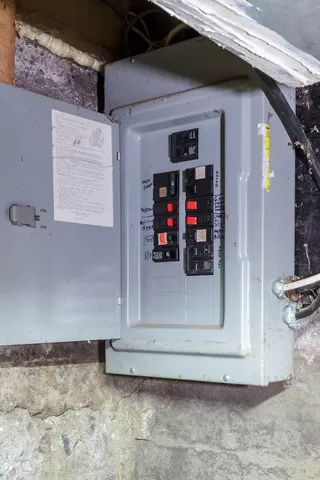 $165,000 | 68 Jarvis Street, Windsor, VT 05089