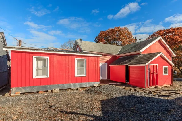 $165,000 | 68 Jarvis Street, Windsor, VT 05089