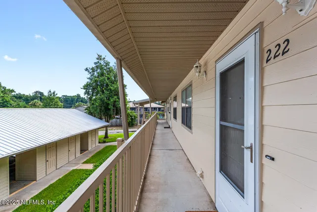 $1,800 | 222 Hiawatha Court, East Palatka, FL 32131