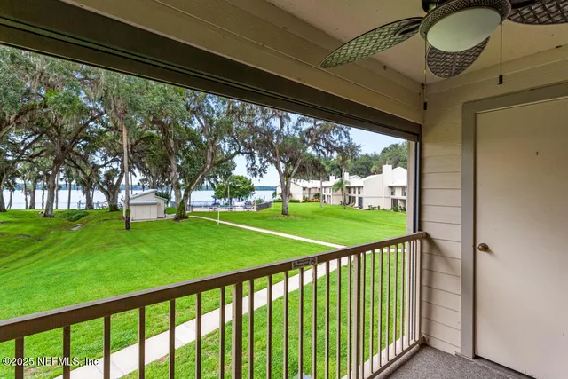 $1,800 | 222 Hiawatha Court, East Palatka, FL 32131