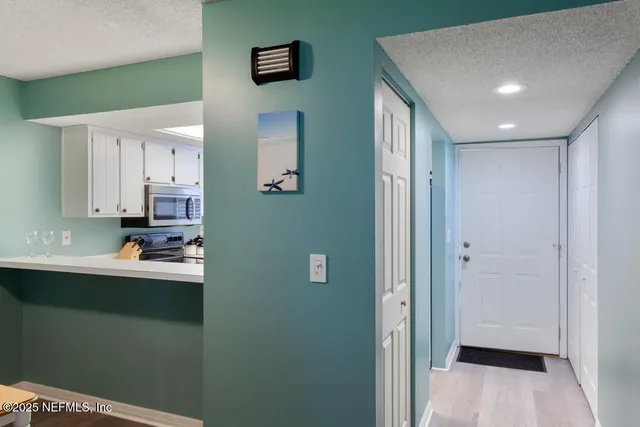 $1,800 | 222 Hiawatha Court, East Palatka, FL 32131