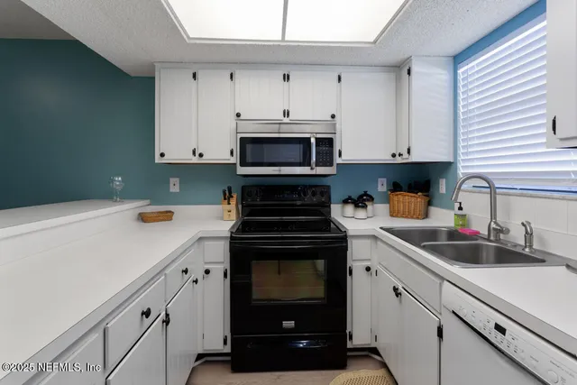 $1,800 | 222 Hiawatha Court, East Palatka, FL 32131