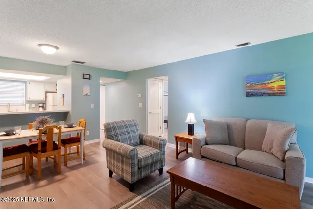 $1,800 | 222 Hiawatha Court, East Palatka, FL 32131