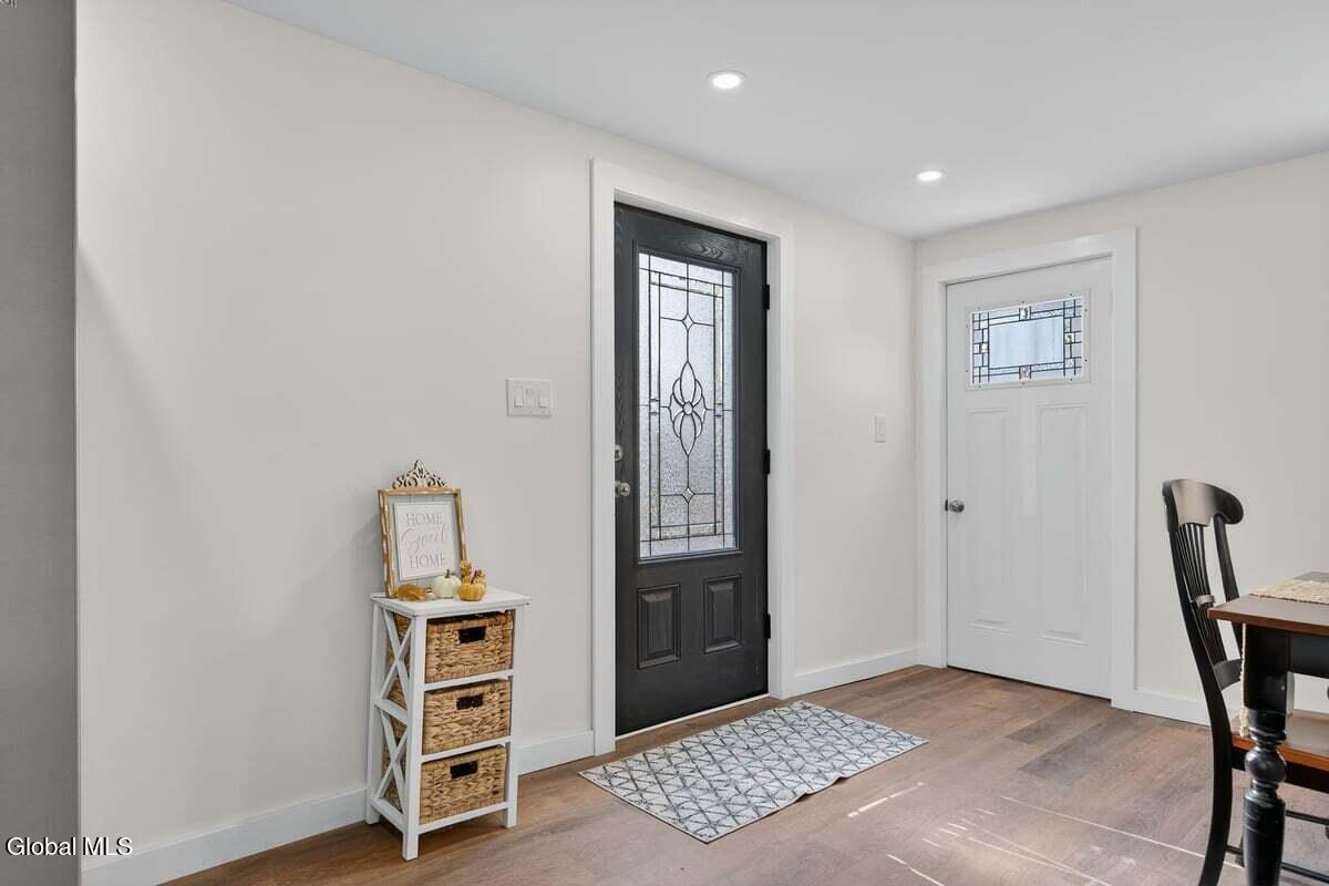 48 McBride Road Halfmoon, NY 12118 - Photo 11 of 47 48 MCBRIDE-16