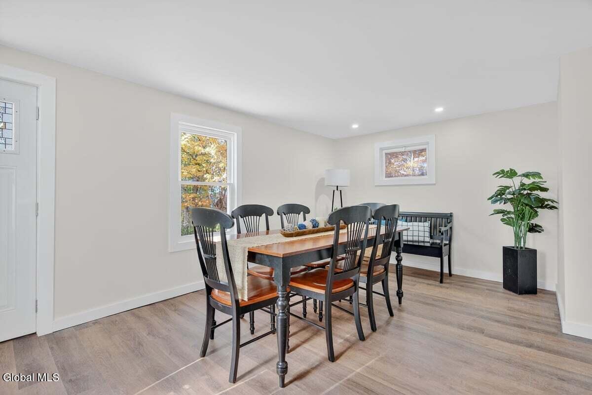 48 McBride Road Halfmoon, NY 12118 - Photo 13 of 47 48 MCBRIDE-18