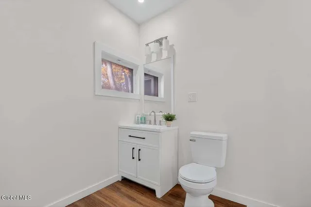 $549,900 | 48 McBride Road, Halfmoon, NY 12118