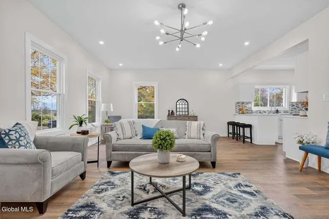 $549,900 | 48 McBride Road, Halfmoon, NY 12118