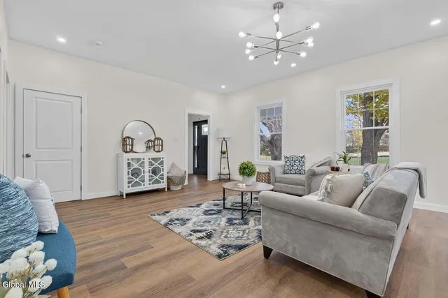 $549,900 | 48 McBride Road, Halfmoon, NY 12118