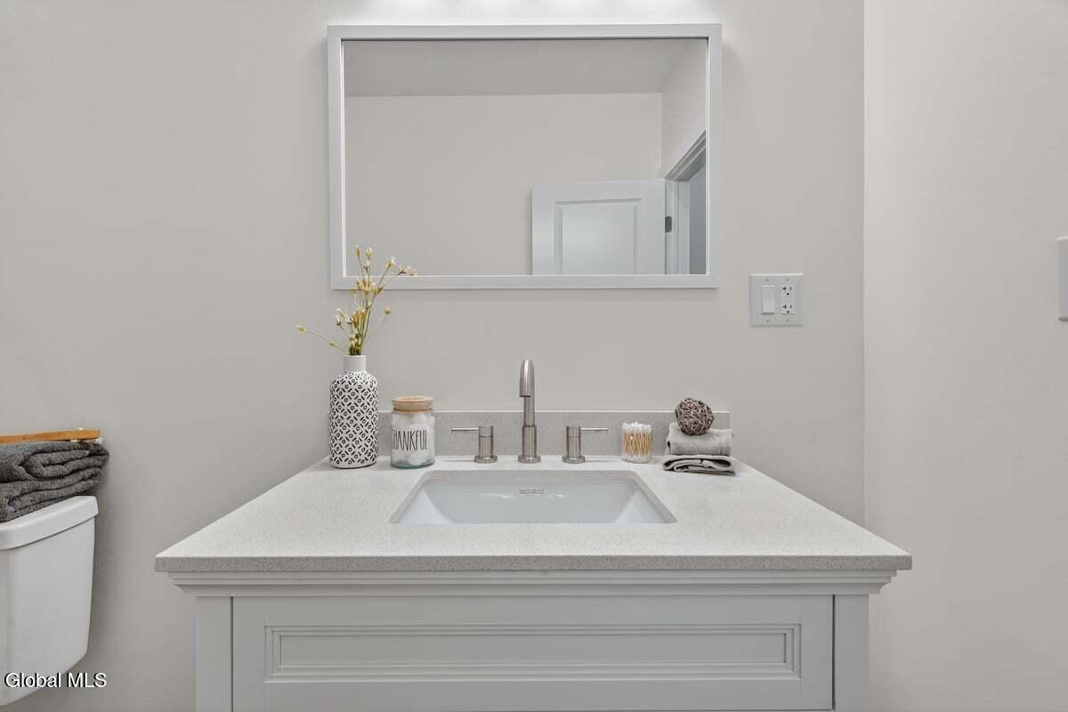 48 McBride Road Halfmoon, NY 12118 - Photo 30 of 47 48 MCBRIDE-35