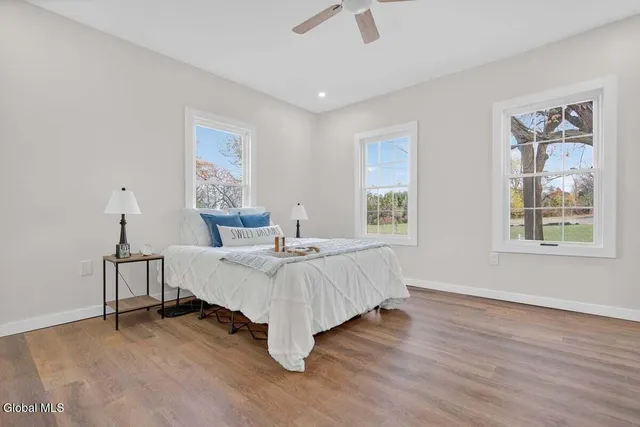 $549,900 | 48 McBride Road, Halfmoon, NY 12118