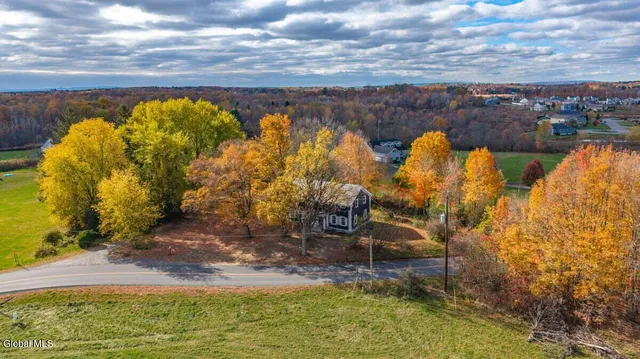 $549,900 | 48 McBride Road, Halfmoon, NY 12118