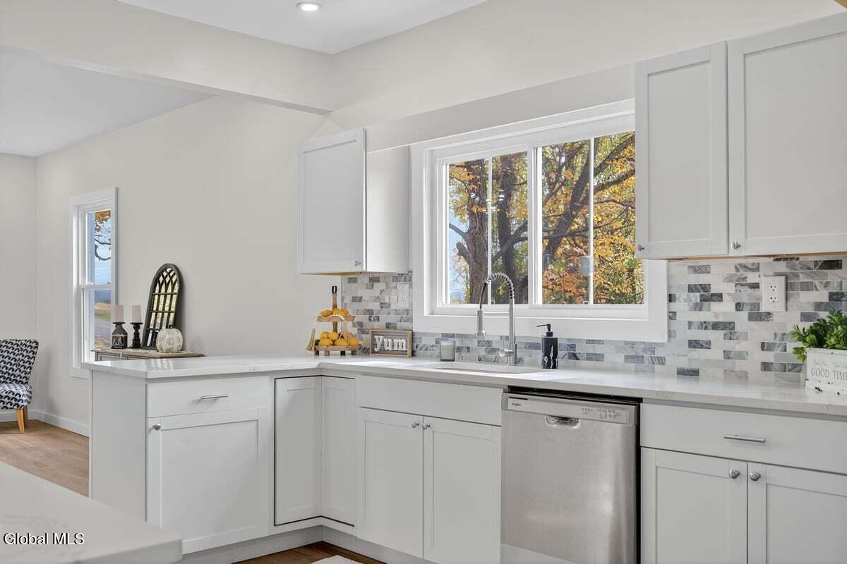 48 McBride Road Halfmoon, NY 12118 - Photo 10 of 47 48 MCBRIDE-15