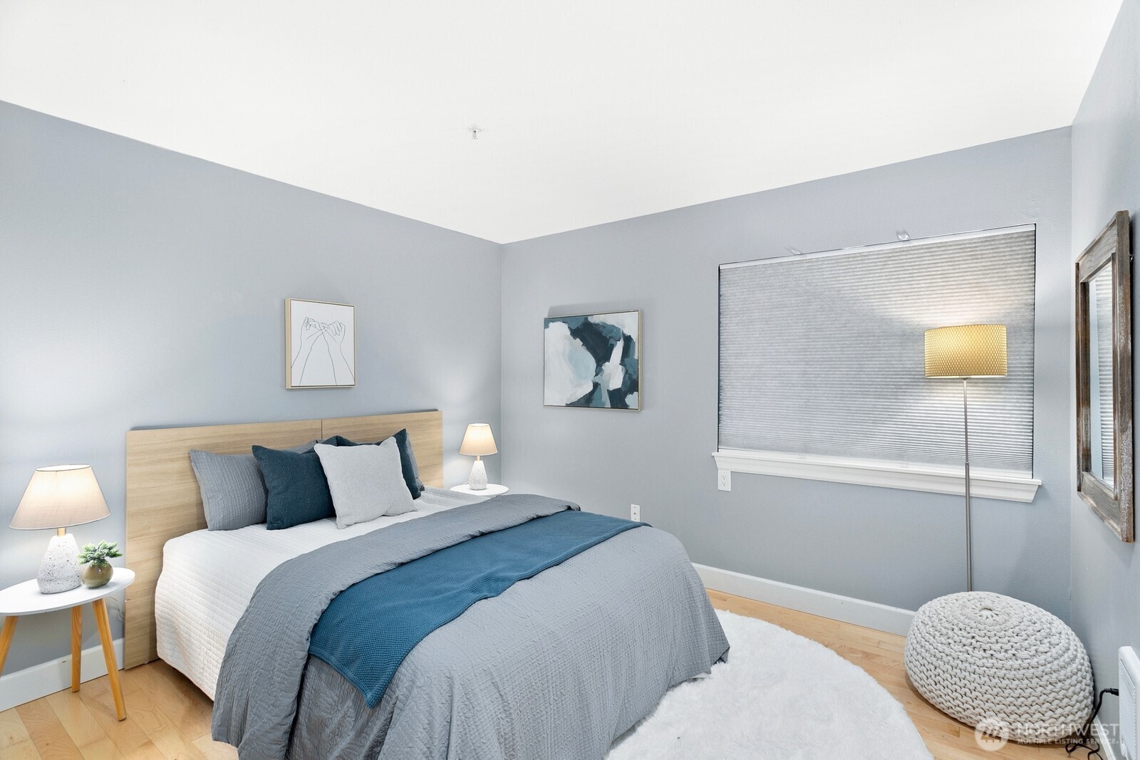 215 20th Avenue East, Unit 103 Seattle, WA 98112 - Photo 11 of 21