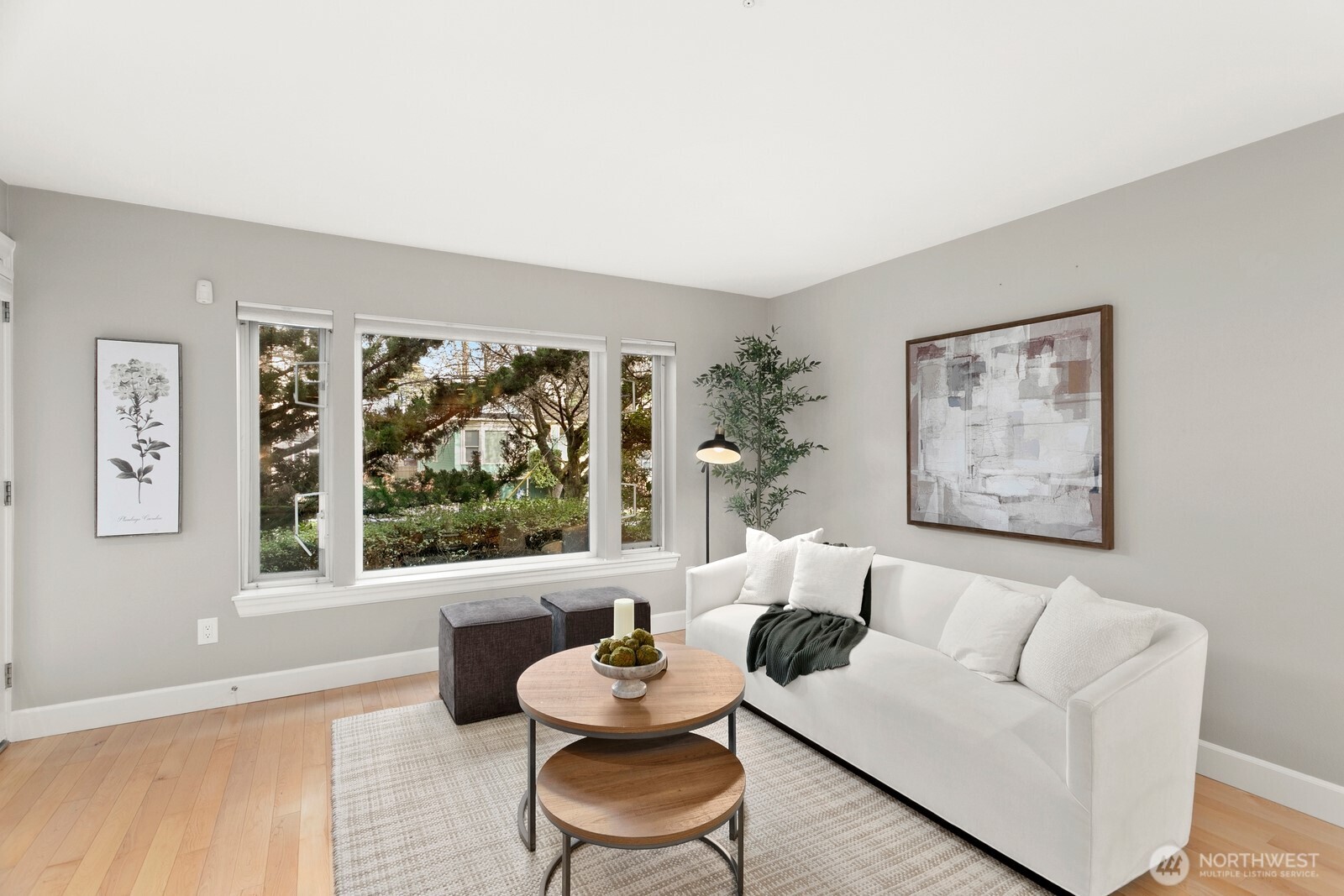 215 20th Avenue East, Unit 103 Seattle, WA 98112 - Photo 5 of 21