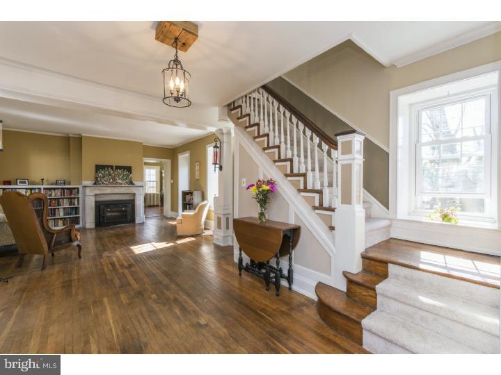 805 Beechwood Road Havertown, PA 19083 - Photo 3 of 25 Foyer
