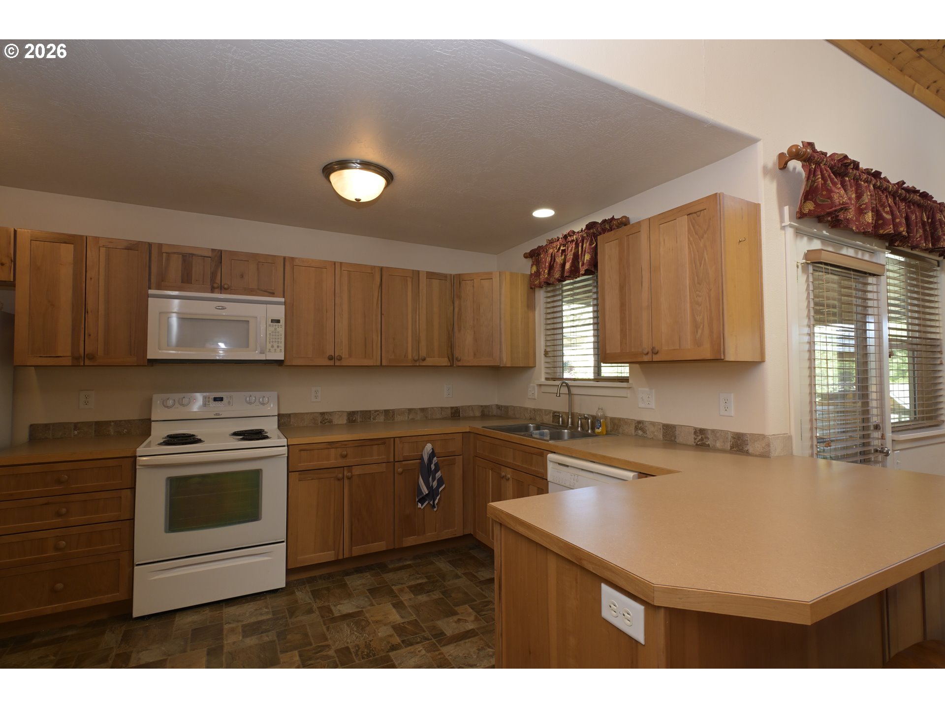 442 1st Street Elkton, OR 97436 - Photo 7 of 25 Kitchen