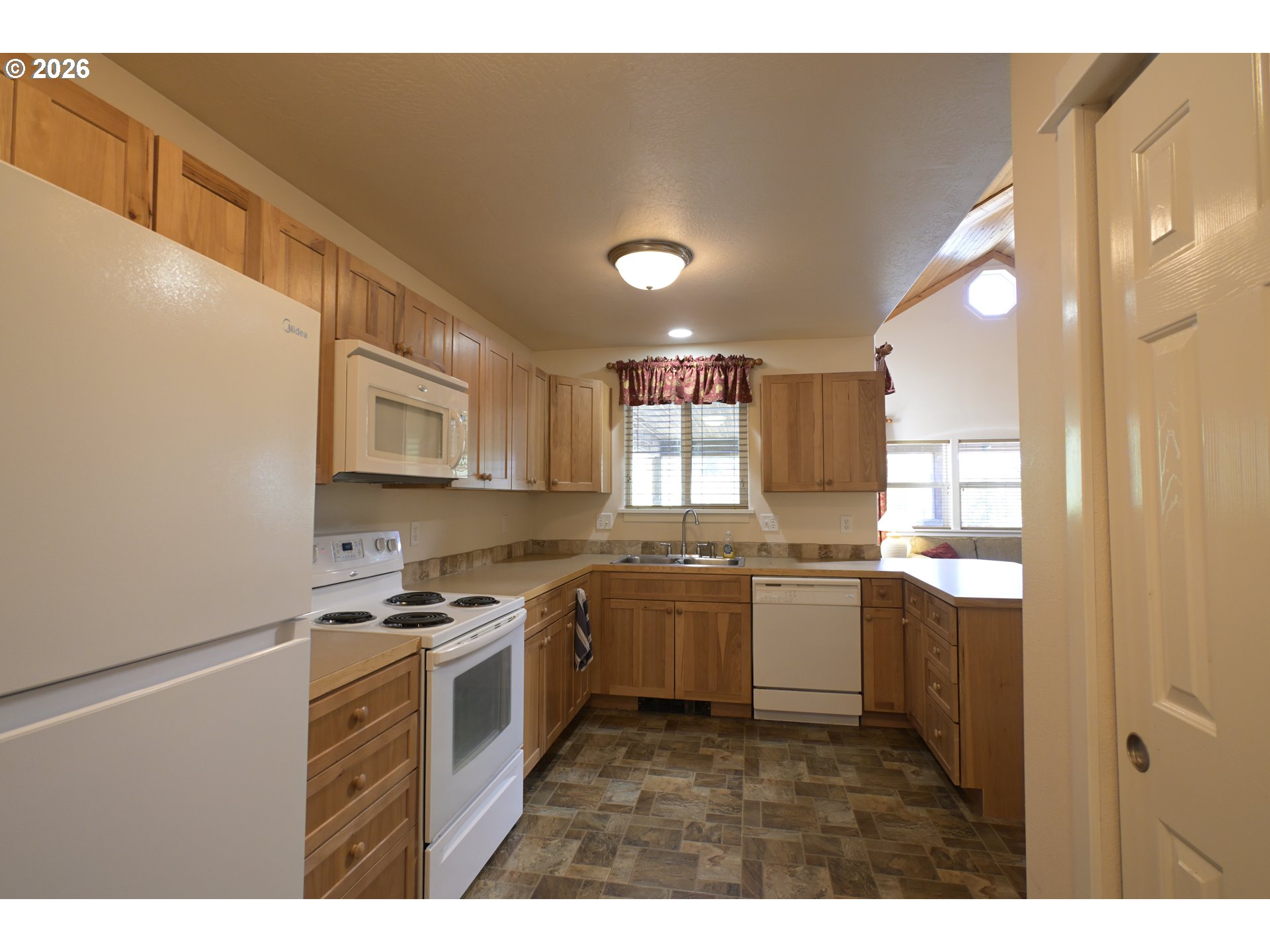 442 1st Street Elkton, OR 97436 - Photo 8 of 25 Kitchen
